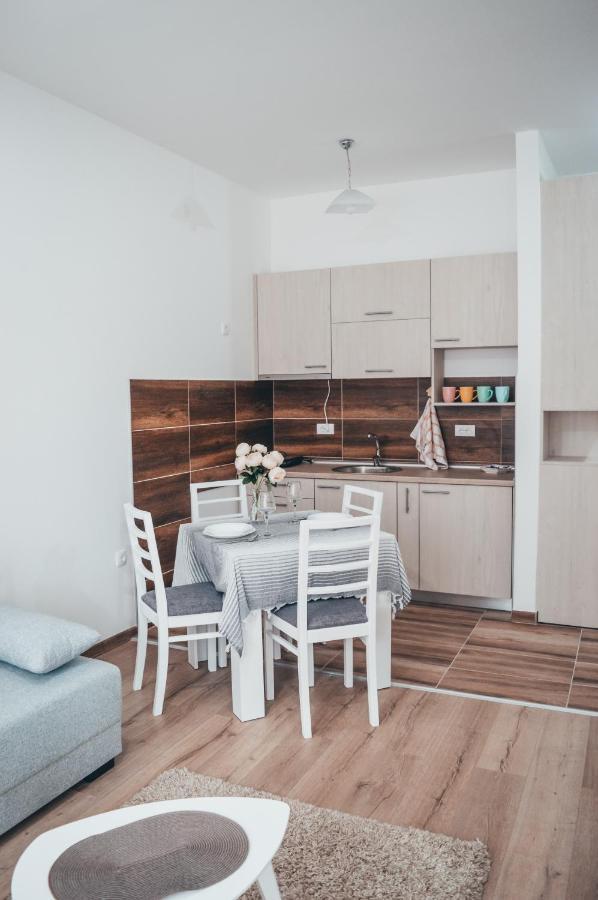 Apartman Lena Banja Koviljača Eksteriør billede
